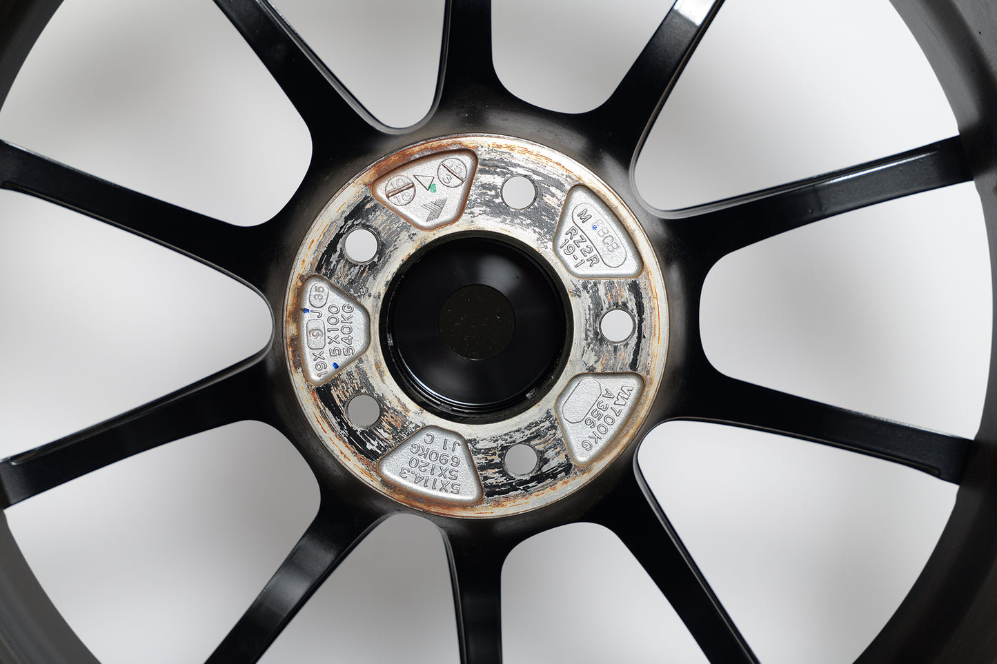 Advan RZII 19x9 +35 5x114.3 Racing Gloss Black & Ring - Set of 4